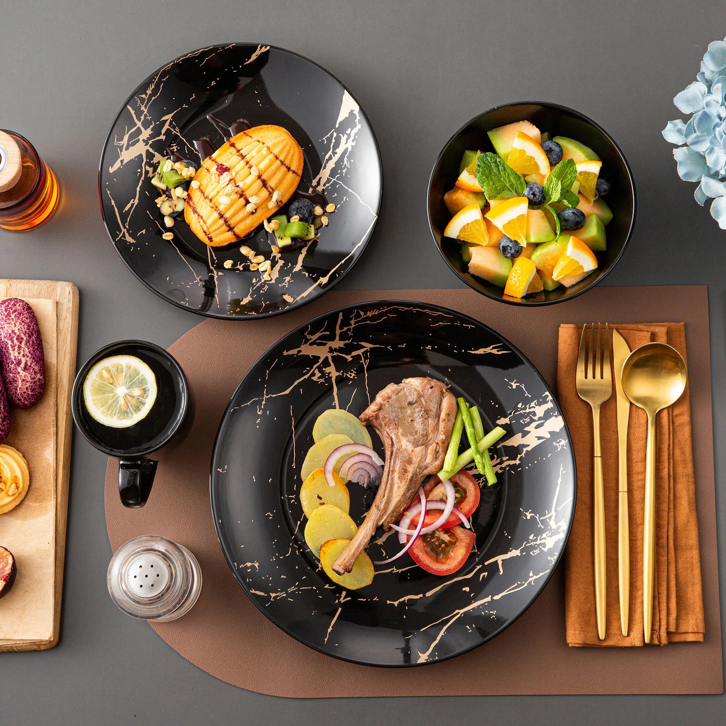 Alsterkeramik-Elegantes Porzellan-Geschirr-Set mit goldener Verzierung